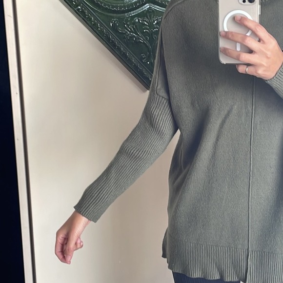 TIME and TRU Olive Green Turtleneck Longline Knit Sweater Blouse; - Picture 6 of 8